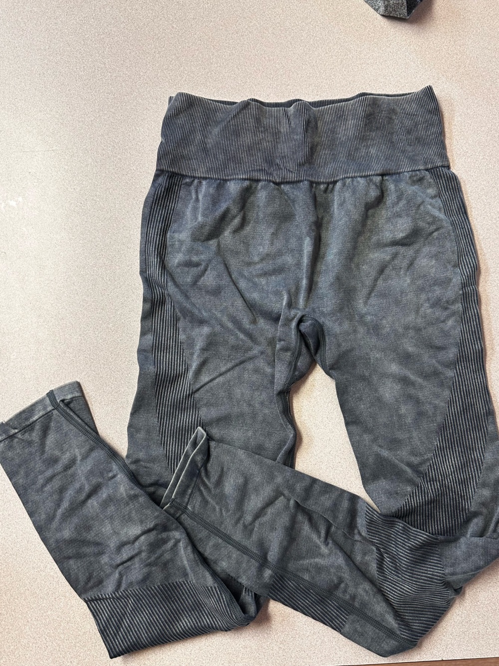 Seamless Dark Gray Active Leggings - Pink